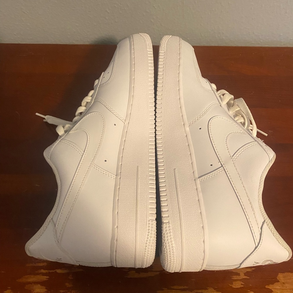 Nike Men's White Athletic Shorts Air Force 1 new - Picture 1 of 6